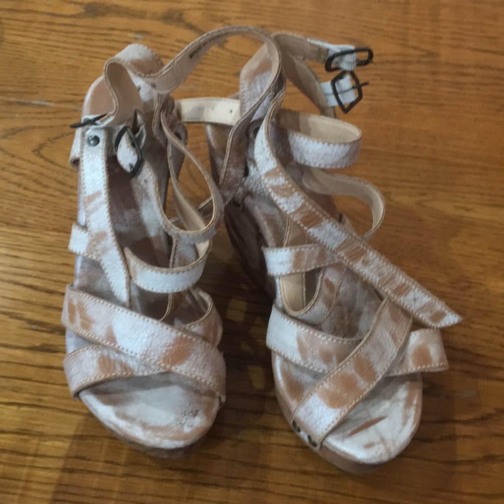 Like-New Ben Stu Wedges